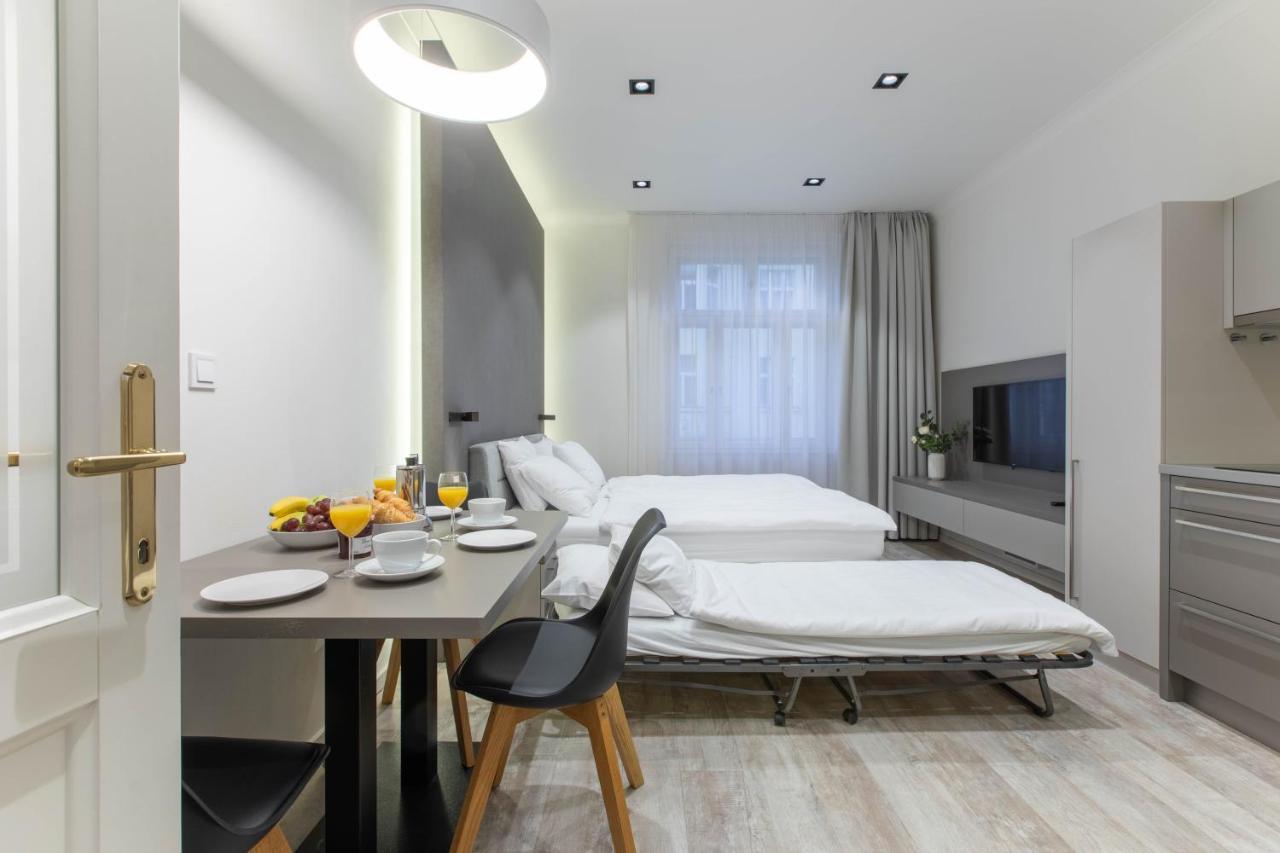 Lampi 2* Praag