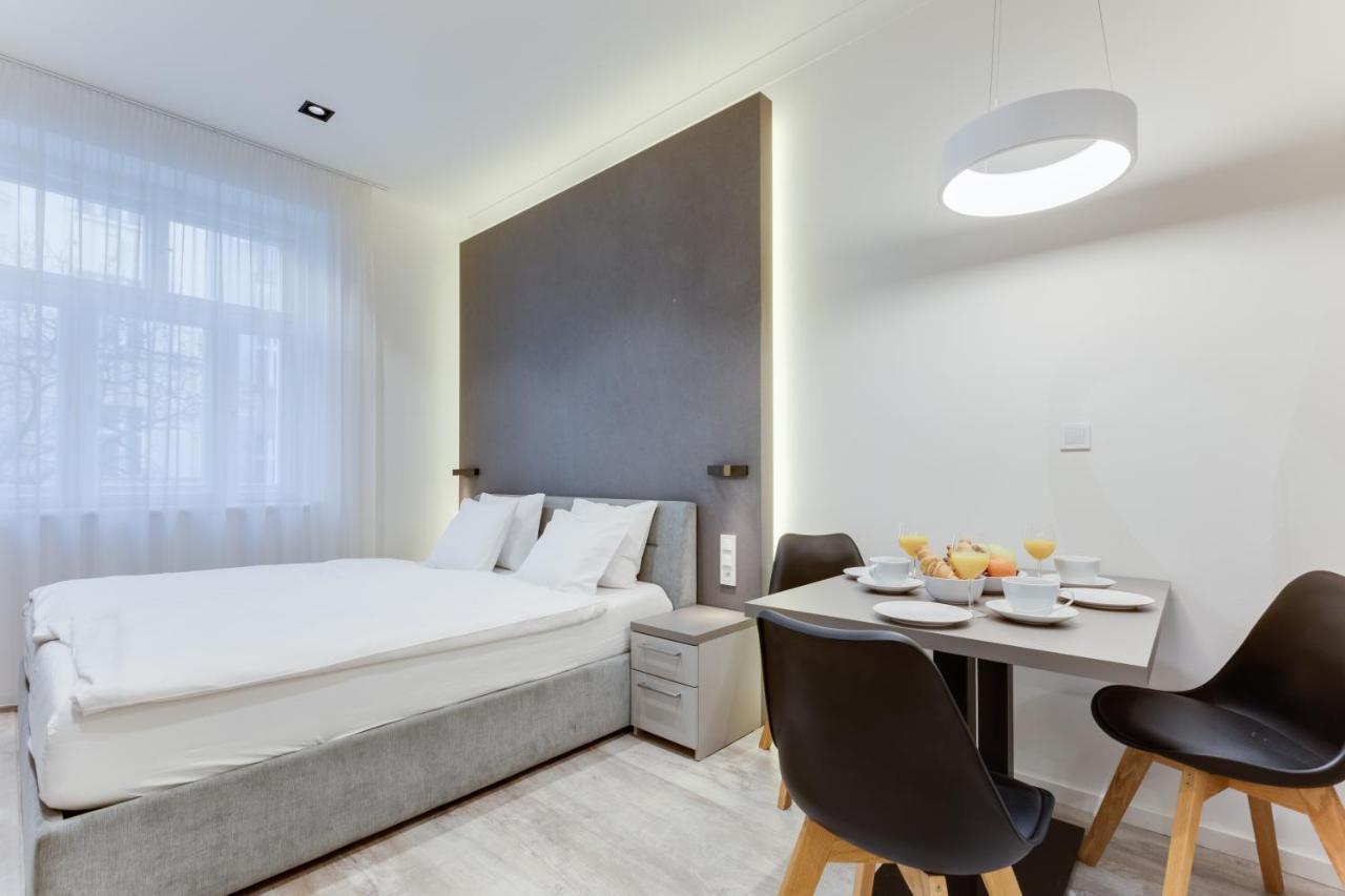 Lampi 2* Praag